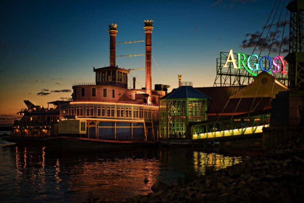 argosy-alton-exterior-hero 1