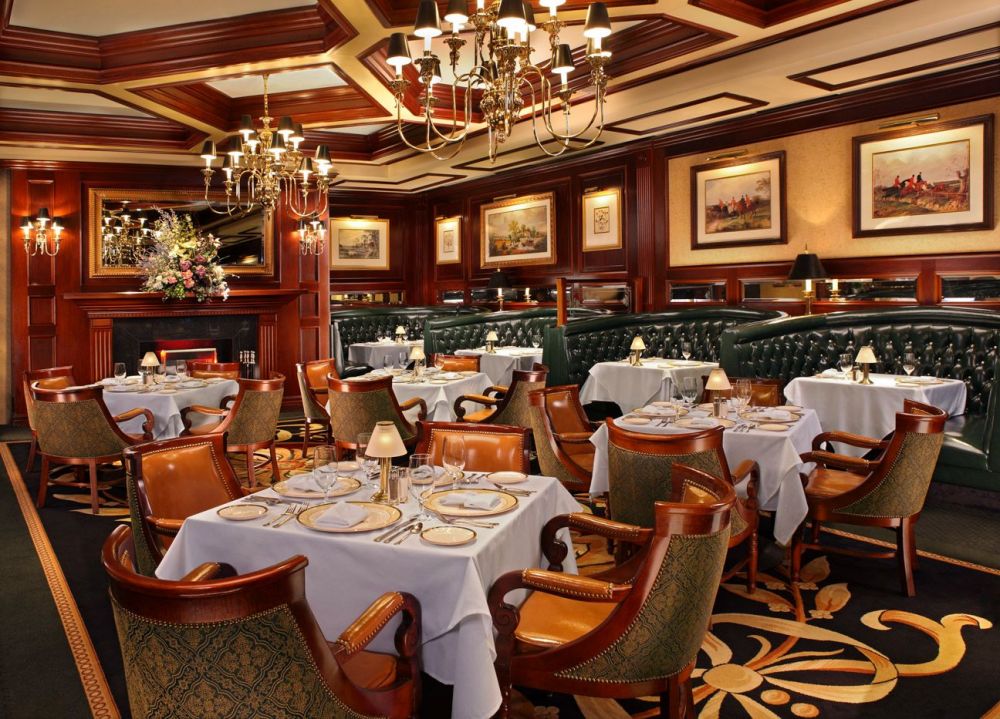 GVC_Buckinghams_Steakhouse_dining_RGB_LR
